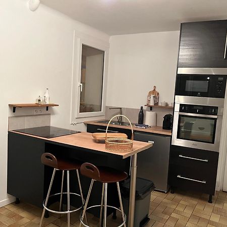 Agreable Maison De Village Avec Terrasse Vinca Kültér fotó