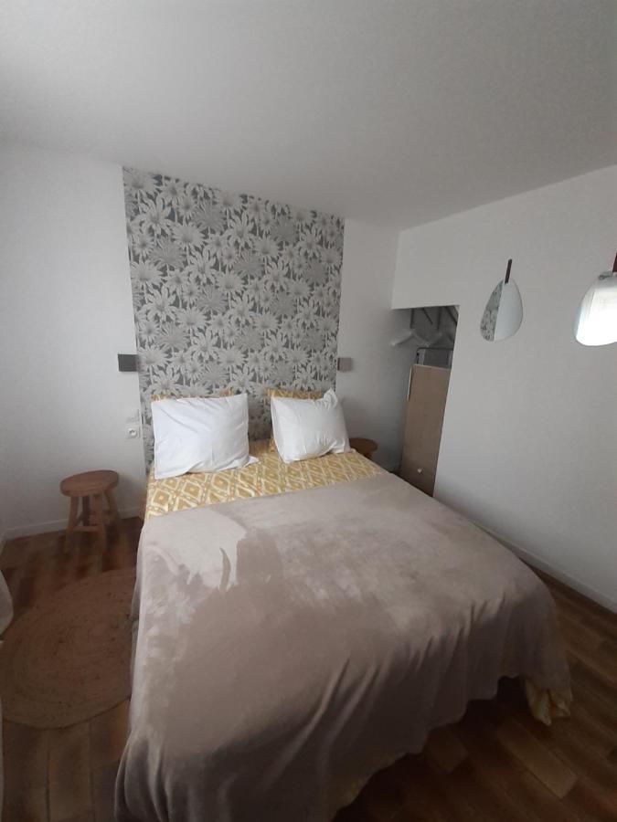 Agreable Maison De Village Avec Terrasse Vinca Kültér fotó