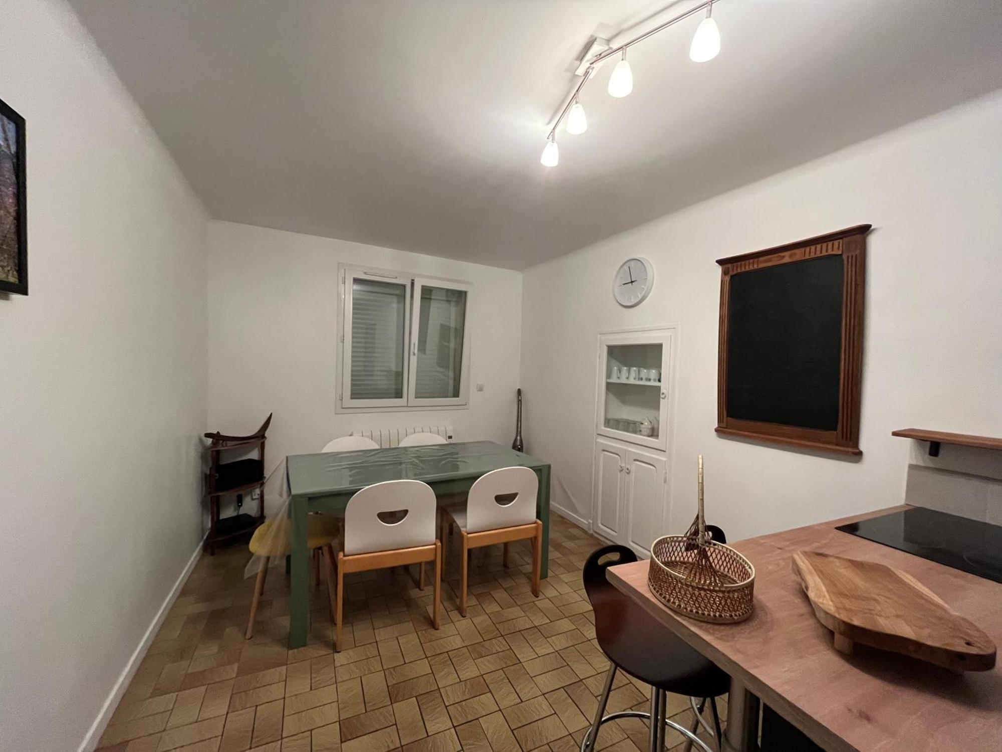 Agreable Maison De Village Avec Terrasse Vinca Kültér fotó